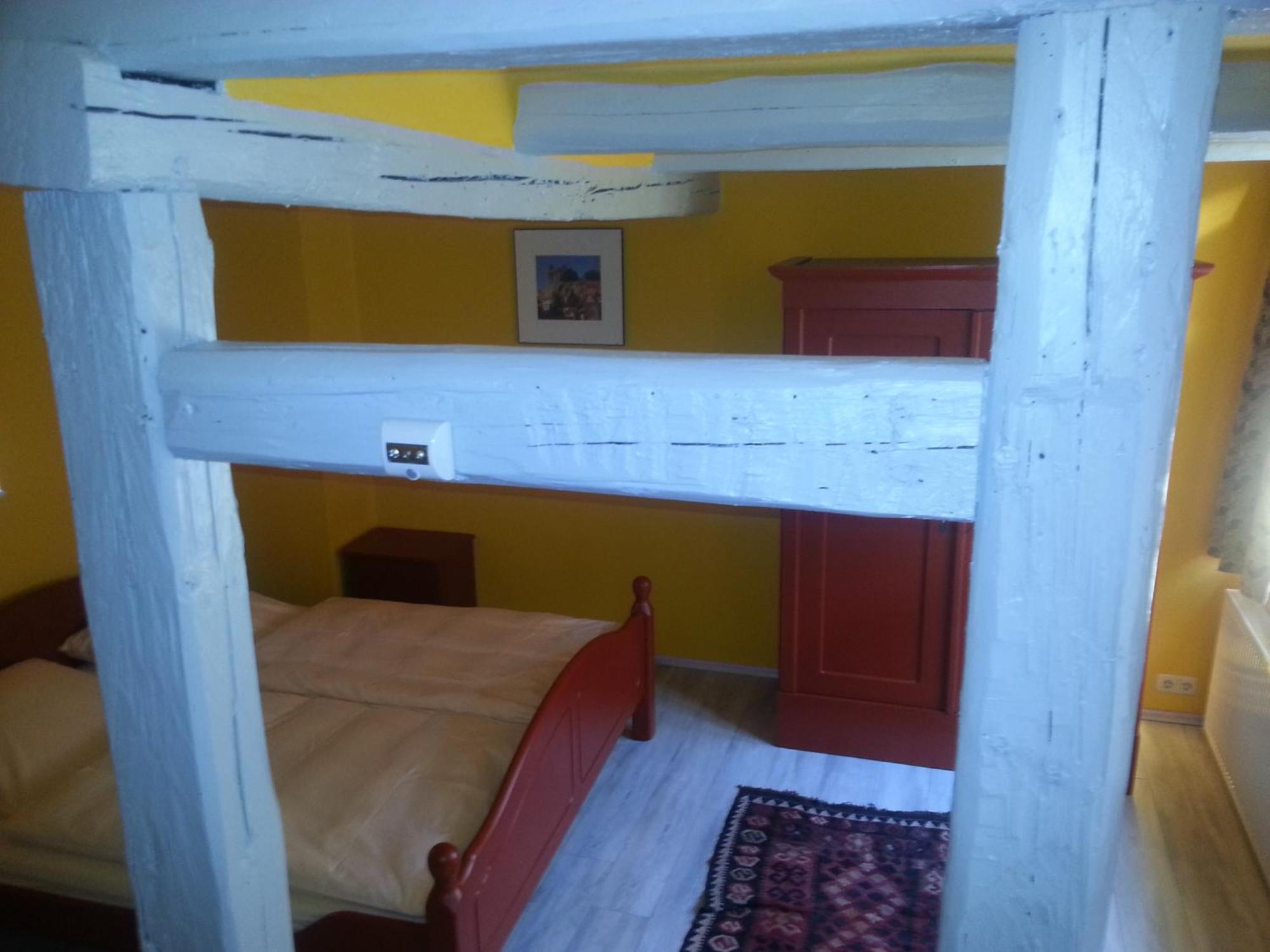 Fachwerkhotel - Ferienhaeuser Vorhof Zur Hoelle เควดลินบวร์ก ภายนอก รูปภาพ