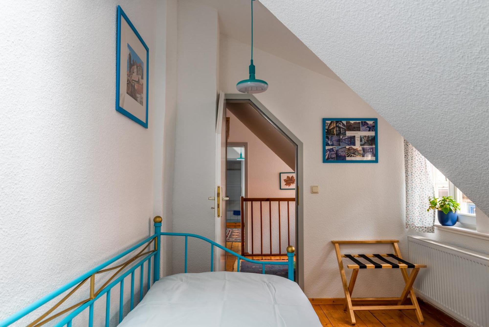 Fachwerkhotel - Ferienhaeuser Vorhof Zur Hoelle เควดลินบวร์ก ภายนอก รูปภาพ