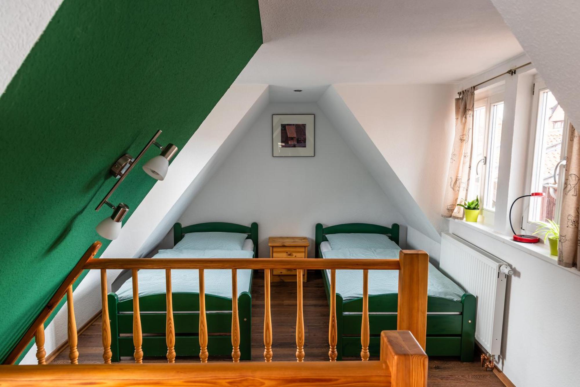 Fachwerkhotel - Ferienhaeuser Vorhof Zur Hoelle เควดลินบวร์ก ภายนอก รูปภาพ