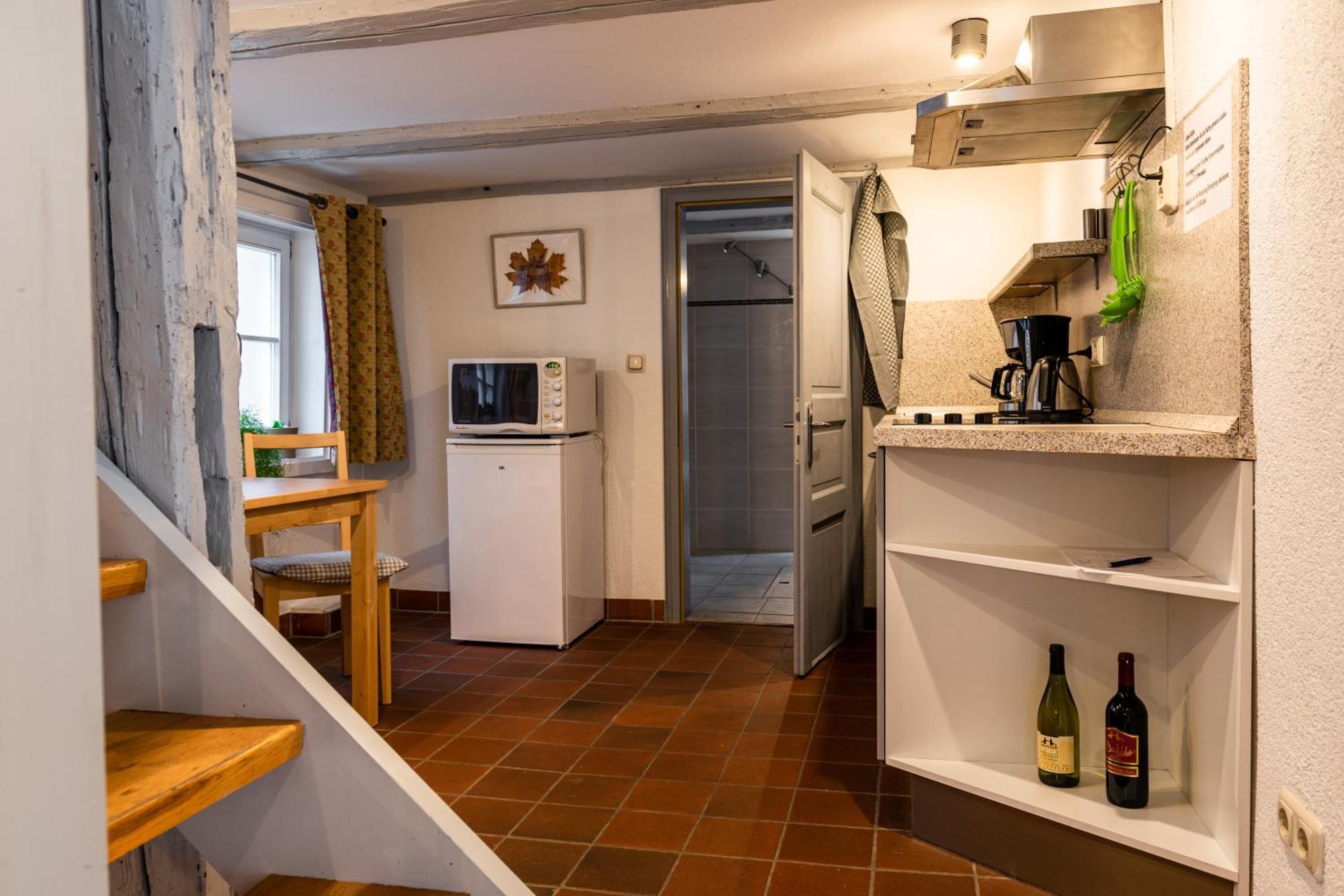 Fachwerkhotel - Ferienhaeuser Vorhof Zur Hoelle เควดลินบวร์ก ภายนอก รูปภาพ