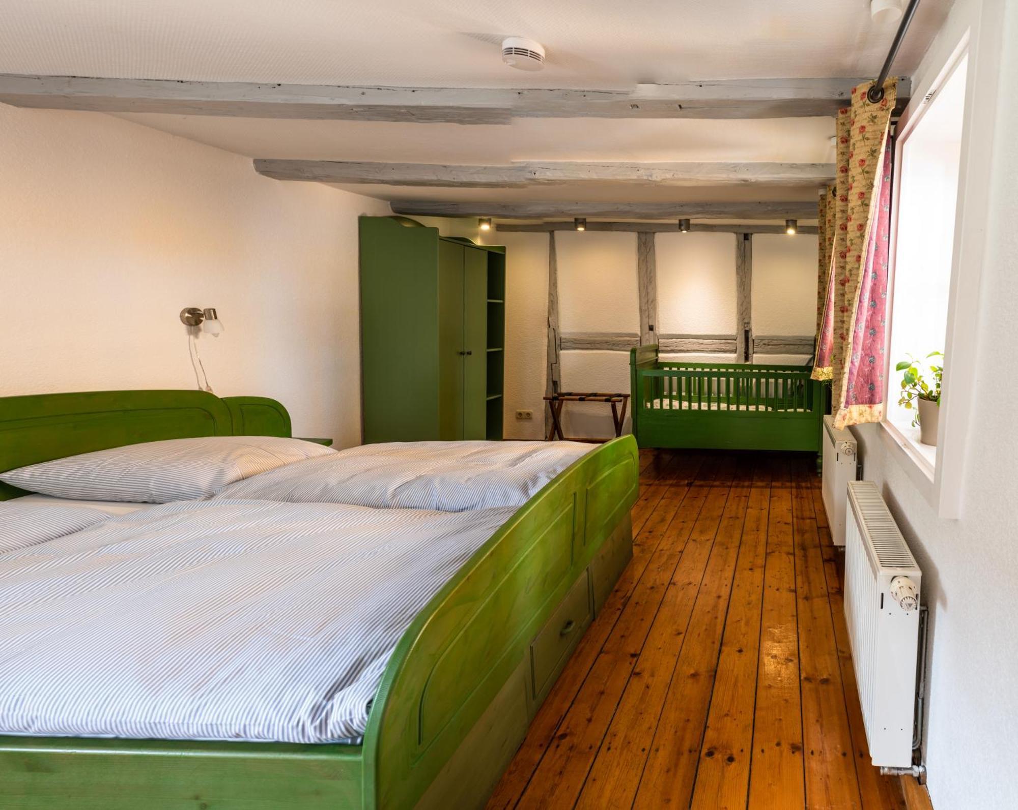 Fachwerkhotel - Ferienhaeuser Vorhof Zur Hoelle เควดลินบวร์ก ภายนอก รูปภาพ